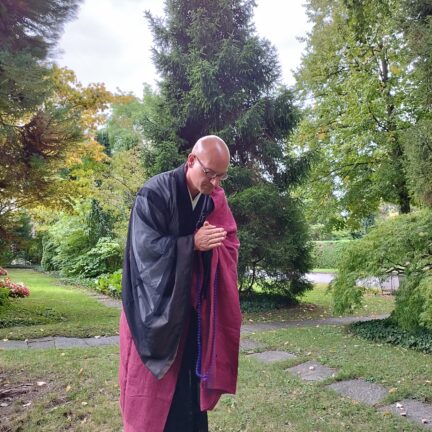 Abschiedsredner in der Stadt Zürich - Trauerfeier und Beerdigung mit Zen Meister Vater Reding