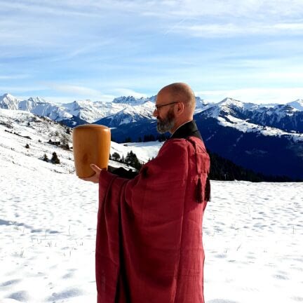 Asche verstreuen auf dem Berg - Abschiedsredner und Trauerredner - Zen Meister Vater Reding