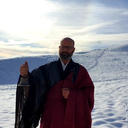 Asche verstreuen auf dem Berg - Abschiedsredner und Trauerredner - Zen Meister Vater Reding