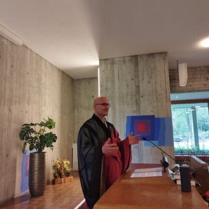 Abdankung mit Trauerredner Zen Vater Meister Reding