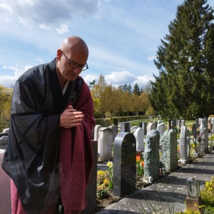 Abdankungsredner - Trauerredner - Zen Meister Vater Reding