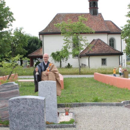 Einsiedeln - Schwyz - Trauerredner und Abschiedsredner Zen Meister Vater Reding